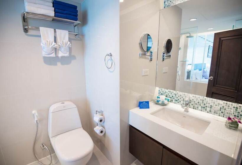 수피리어 룸 바다 전망, Andaman Beach Suites Hotel, Patong Phuket