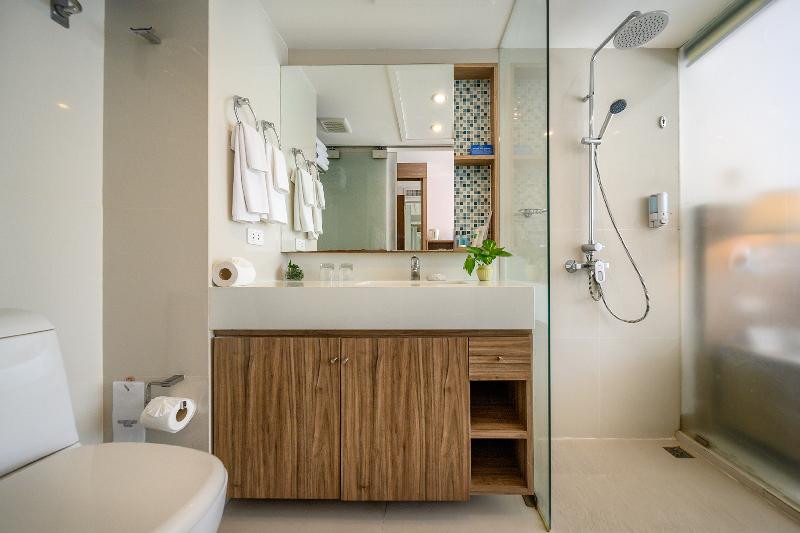 수피리어 룸 도시 전망, Andaman Beach Suites Hotel, Patong Phuket