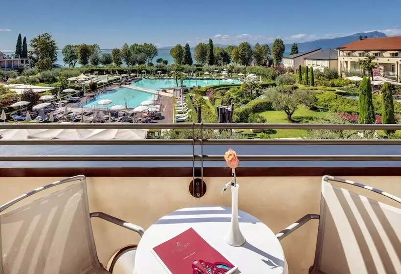 Comfort room with lake view, Caesius Thermae & Spa Resort