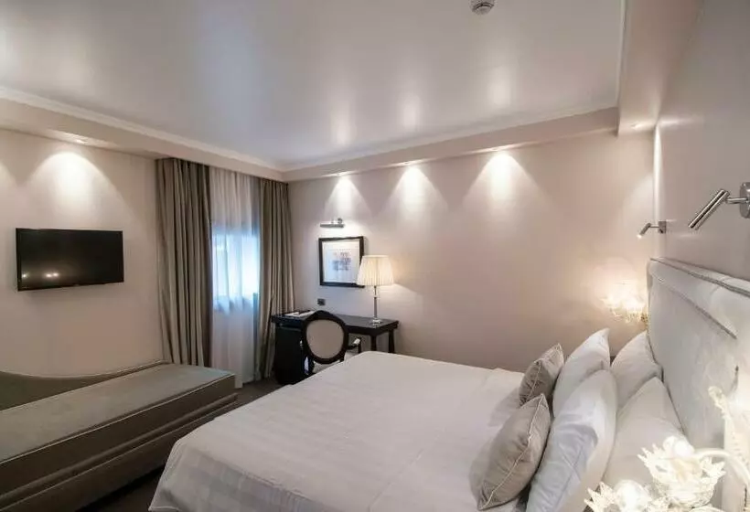 Deluxe Room City View