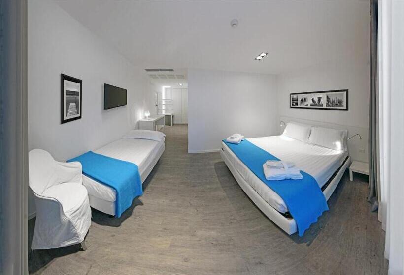 חדר סופריור, Europa Monetti