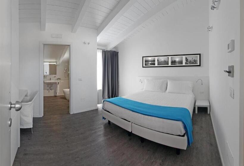 חדר סטנדרט, Europa Monetti