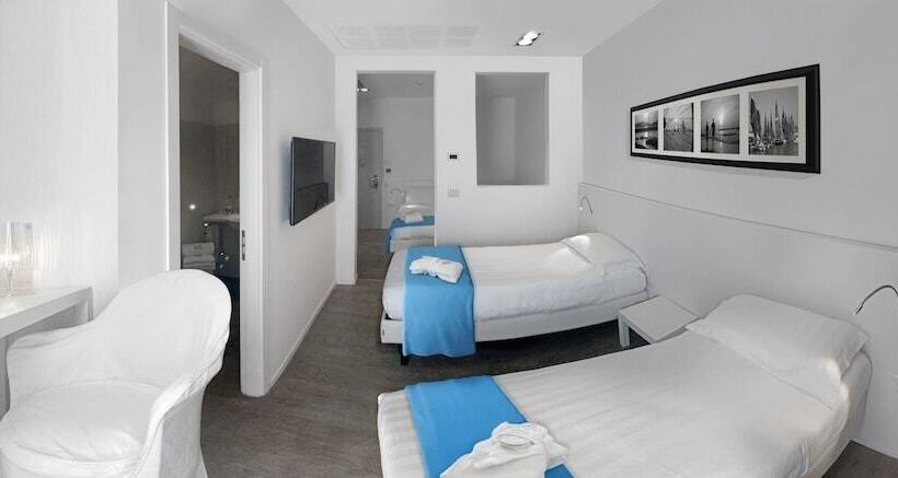 חדר משפחתי, Europa Monetti