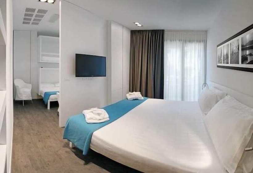 סוויטת ג'וניור, Europa Monetti