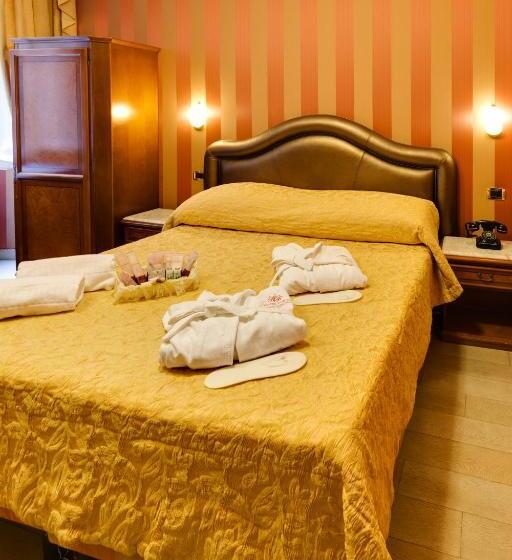 חדר סטנדרט יחיד, Forte