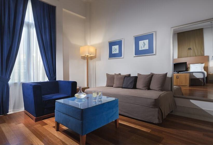 전망 주니어 스위트, Gdm Megaron, Historical Monument