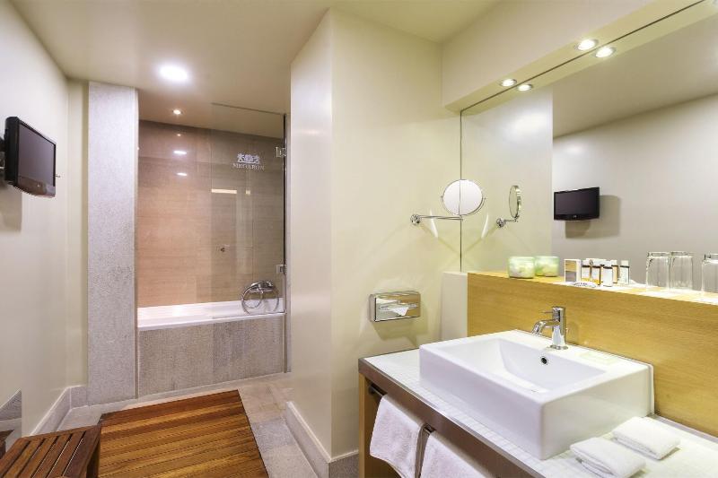 전망 주니어 스위트, Gdm Megaron, Historical Monument