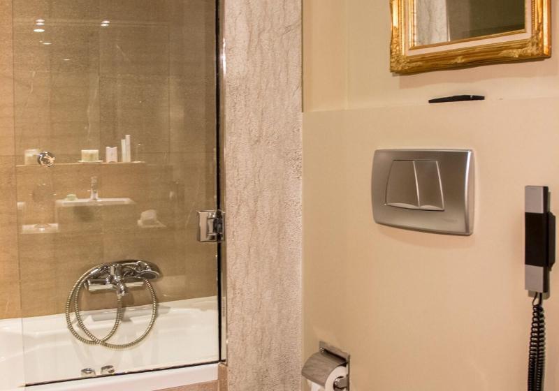 바다전망 이그제큐티브 룸, Gdm Megaron, Historical Monument