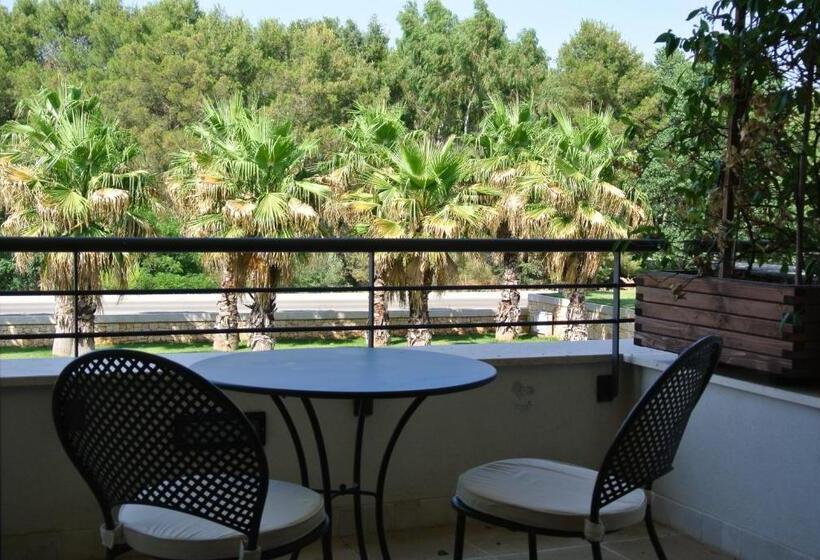 غرفة سوبيريور مزودة بشرفة, Grand Hotel La Chiusa Di Chietri