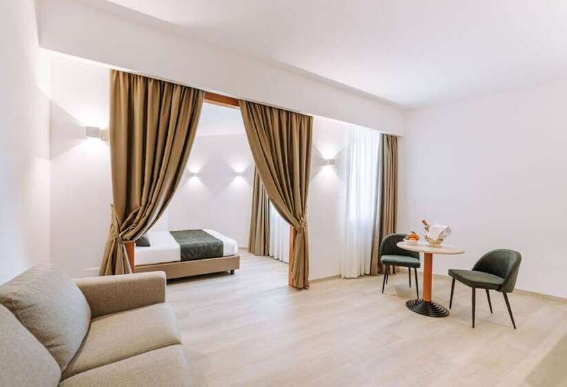 جناح جونيور ديلوكس, Grand Hotel La Chiusa Di Chietri