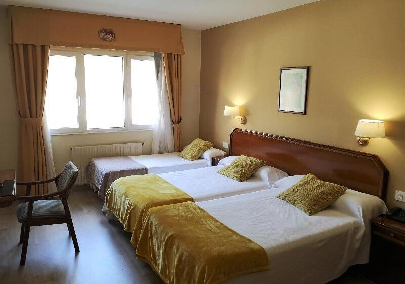 디럭스 스튜디오, Grange Buckingham