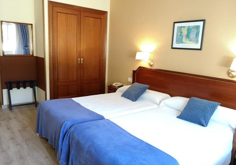 디럭스 스튜디오, Grange Buckingham