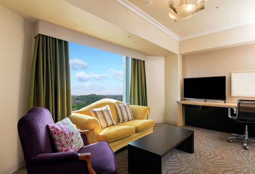 Полулюкс, Hilton Tokyo Narita Airport