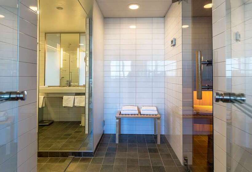 주니어 스위트 킹사이즈 침대, Hilton Tokyo Narita Airport