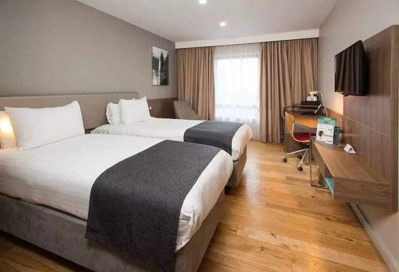 スタンダードルーム, Holiday Inn London West, An Ihg