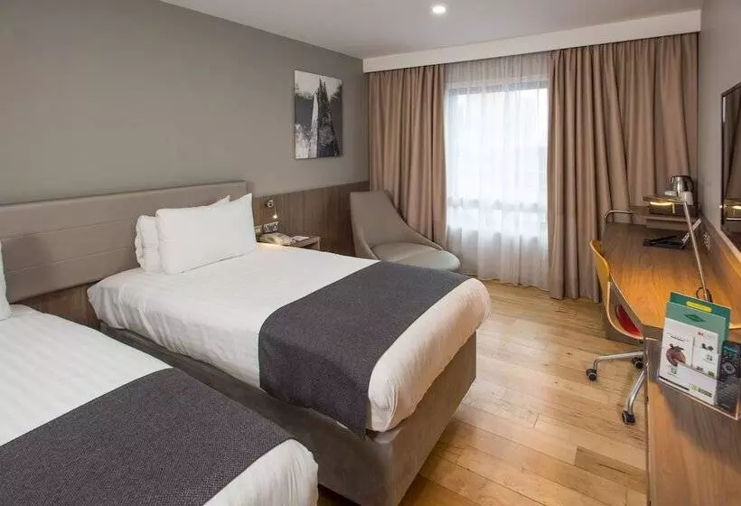 スタンダードルーム, Holiday Inn London West, An Ihg