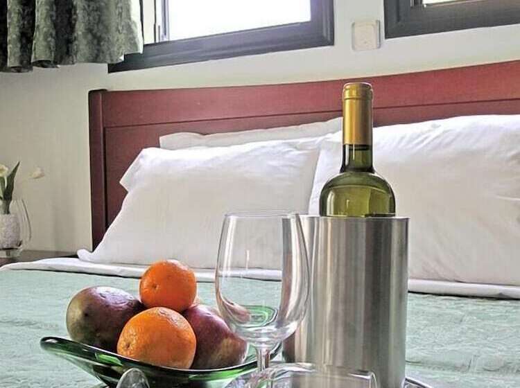 جناح عائلي, Lesse