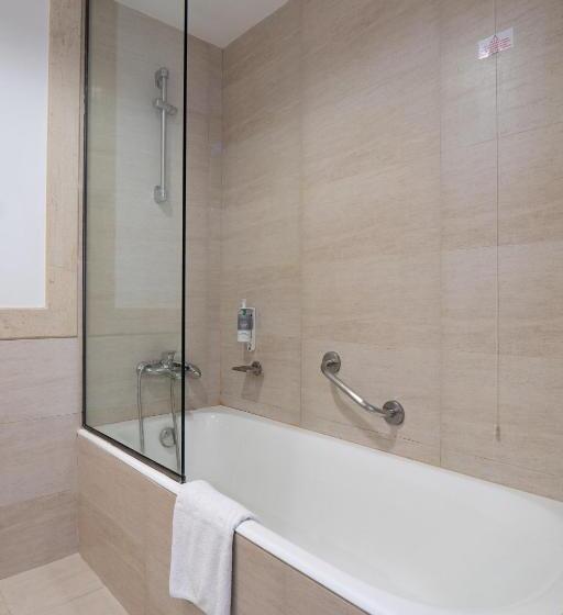 غرفة عائلية مطلّة علي البحر, Louis Ionian Sun