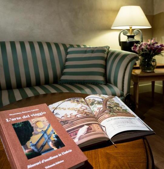 Полулюкс Повышенной Комфортности, Posta Donini 1579 Una Esperienze