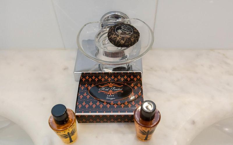 غرفة قياسية مطلّة علي البحر مزوَّدة بشُرفة, President