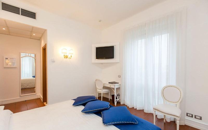 غرفة قياسية مطلّة علي البحر مزوَّدة بشُرفة, President