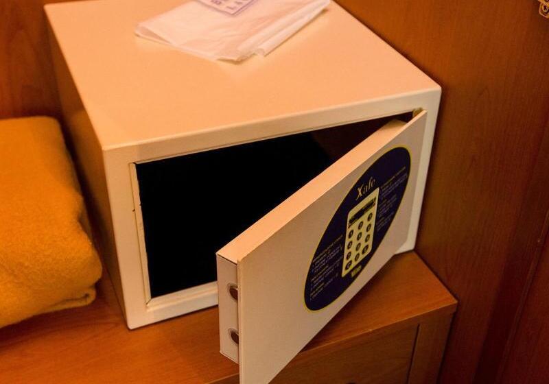 غرفة كلاسيكية, President