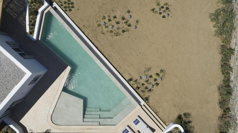 غرفة قياسية مطلّة علي البحر, President