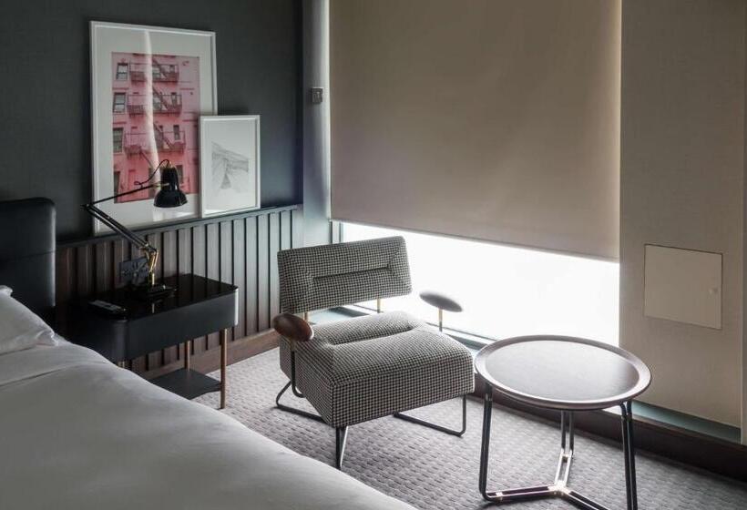 Номер Superior, The Edwardian Manchester A Radisson Collection