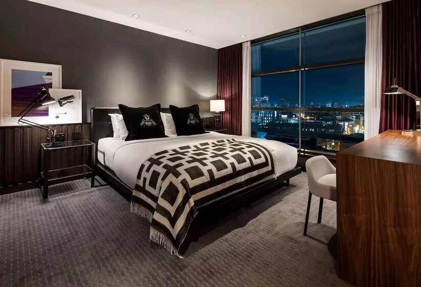 سوئیت پنت هاوس, The Edwardian Manchester A Radisson Collection