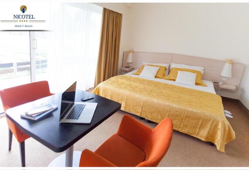 스탠다드 룸, Nicotel Pineto