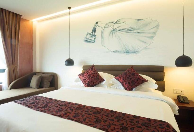 اتاق لوکس با چشم‌انداز باغ, Almond Hotel Bassac River