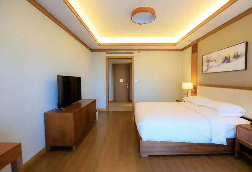 キングサイズベッドのスタンダードルーム, Swissôtel Resort Changbaishan