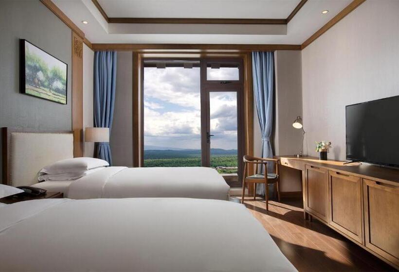 اتاق استاندارد با چشم‌انداز کوهستان, Swissôtel Resort Changbaishan