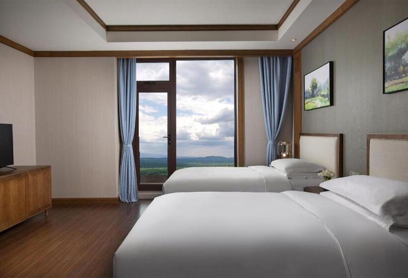 غرفة قياسية مطلة على الجبل, Swissôtel Resort Changbaishan