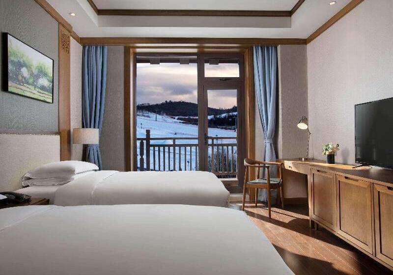 سوییت با چشم‌انداز کوه, Swissôtel Resort Changbaishan