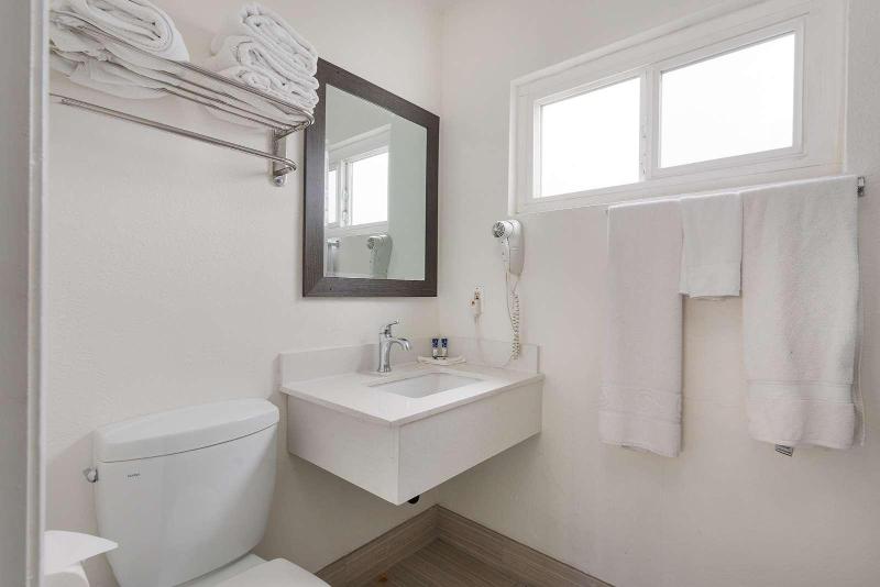 디럭스 룸, Americas Best Value Inn & Suites Anaheim