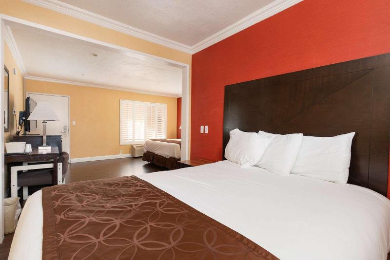 디럭스 룸, Americas Best Value Inn & Suites Anaheim