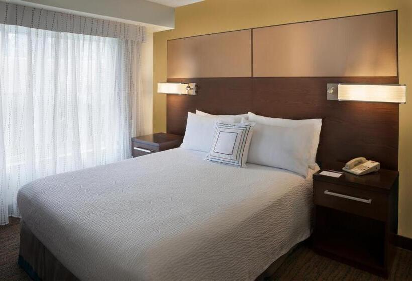 إستوديو قياسى, Cambridge Suites Mississauga
