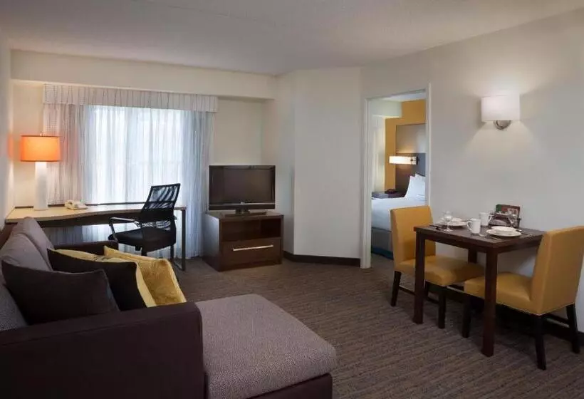 سوییت, Cambridge Suites Mississauga