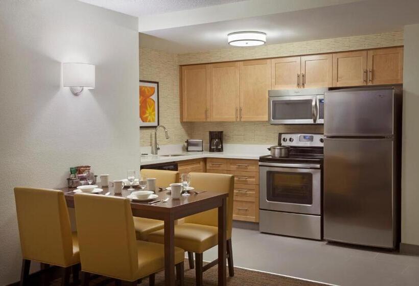 جناح غرفتين نوم, Cambridge Suites Mississauga