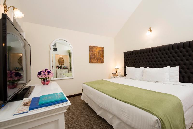 Номер Стандарт, Casa Bonita Hotel & Luxury Residence