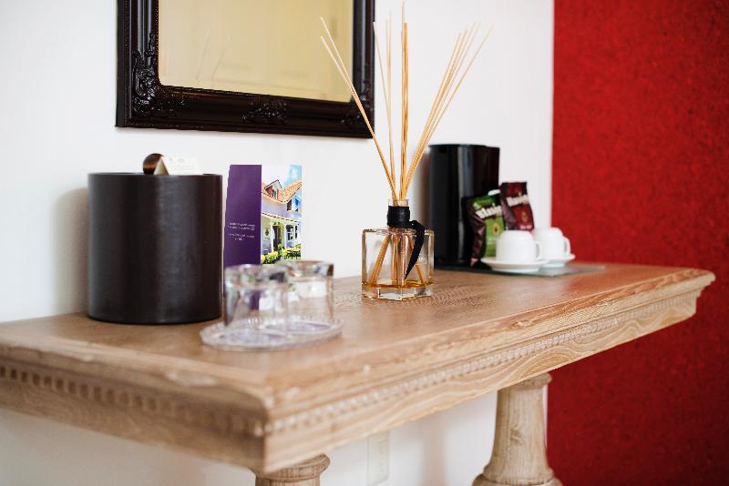 Полулюкс Повышенной Комфортности, Casa Bonita Hotel & Luxury Residence