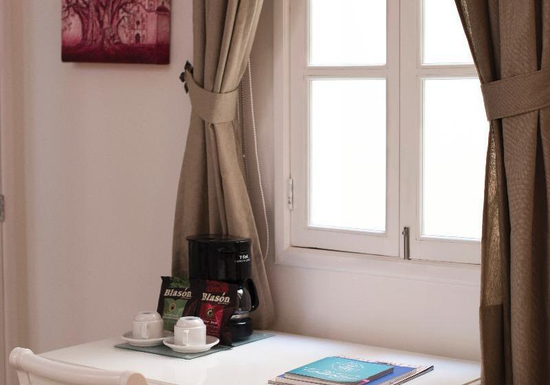 Полулюкс Повышенной Комфортности, Casa Bonita Hotel & Luxury Residence