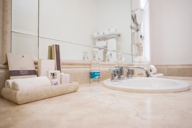 Люкс, Casa Bonita Hotel & Luxury Residence