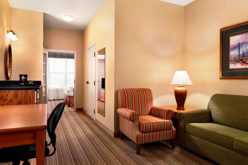 سوئیت با تخت بزرگ, Country Inn & Suites By Radisson, Tucson Airport, Az