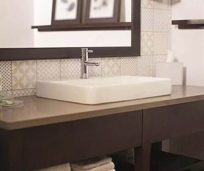 سوئیت برای معلولان, Country Inn & Suites By Radisson, Tucson Airport, Az