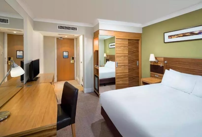 スタンダードルーム, Crowne Plaza Chester, An Ihg