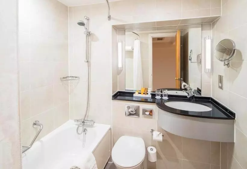 プレミアムルーム, Crowne Plaza Chester, An Ihg