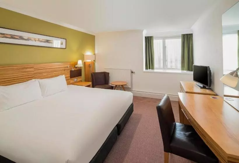 キングサイズベッドのスタンダードルーム, Crowne Plaza Chester, An Ihg