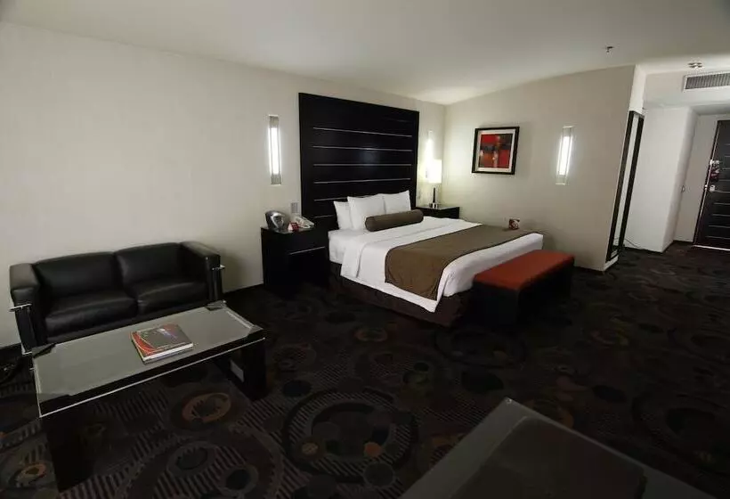 ジュニアスイート, Crowne Plaza Toluca   Lancaster, An Ihg